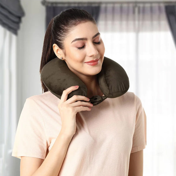 Velvet Neck Rest Pillow / Travel Pillow For Comfort & Support (Coffee)